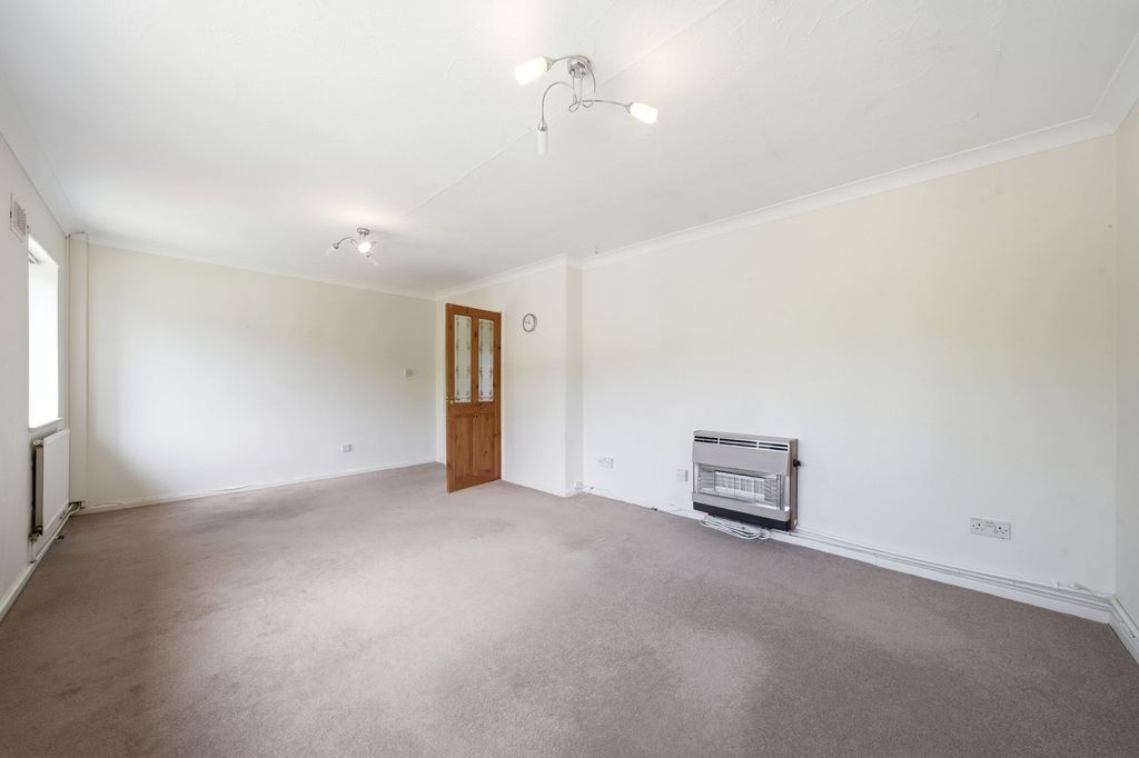 Property photo 3 of 22