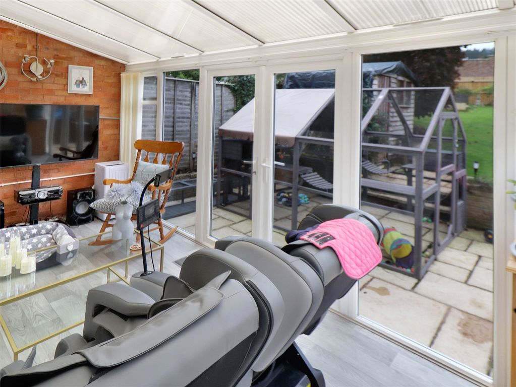 Property photo 3 of 10 3 - Picture No. 04