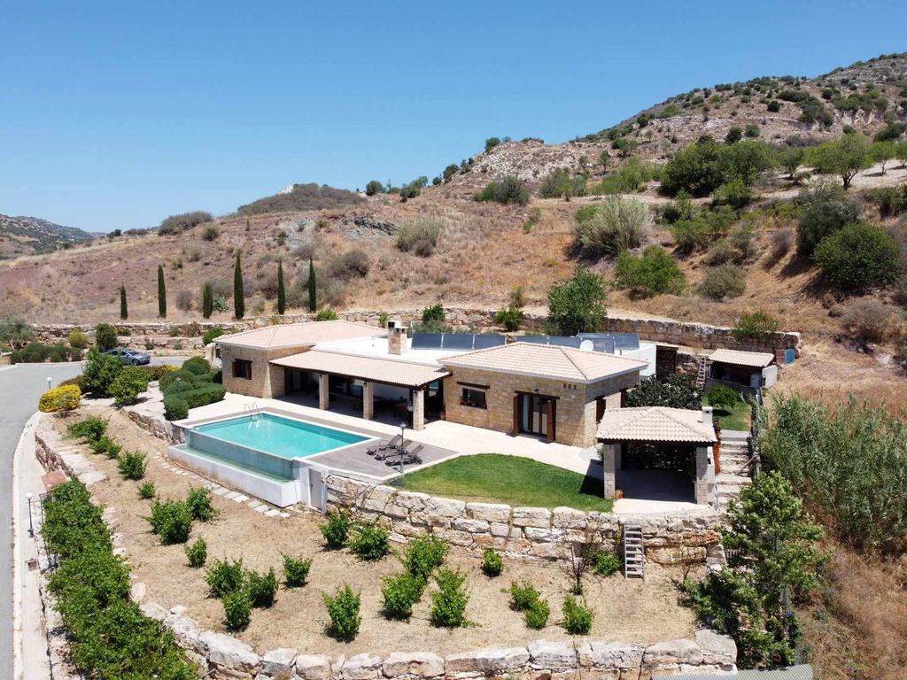 Property photo 3 of 30