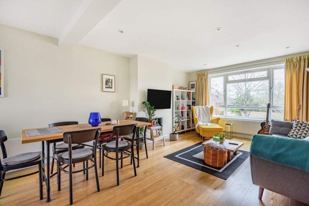 Property photo 1 of 6 829379 (2)