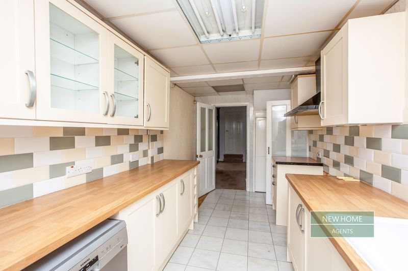 Property photo 3 of 30 Photo 27