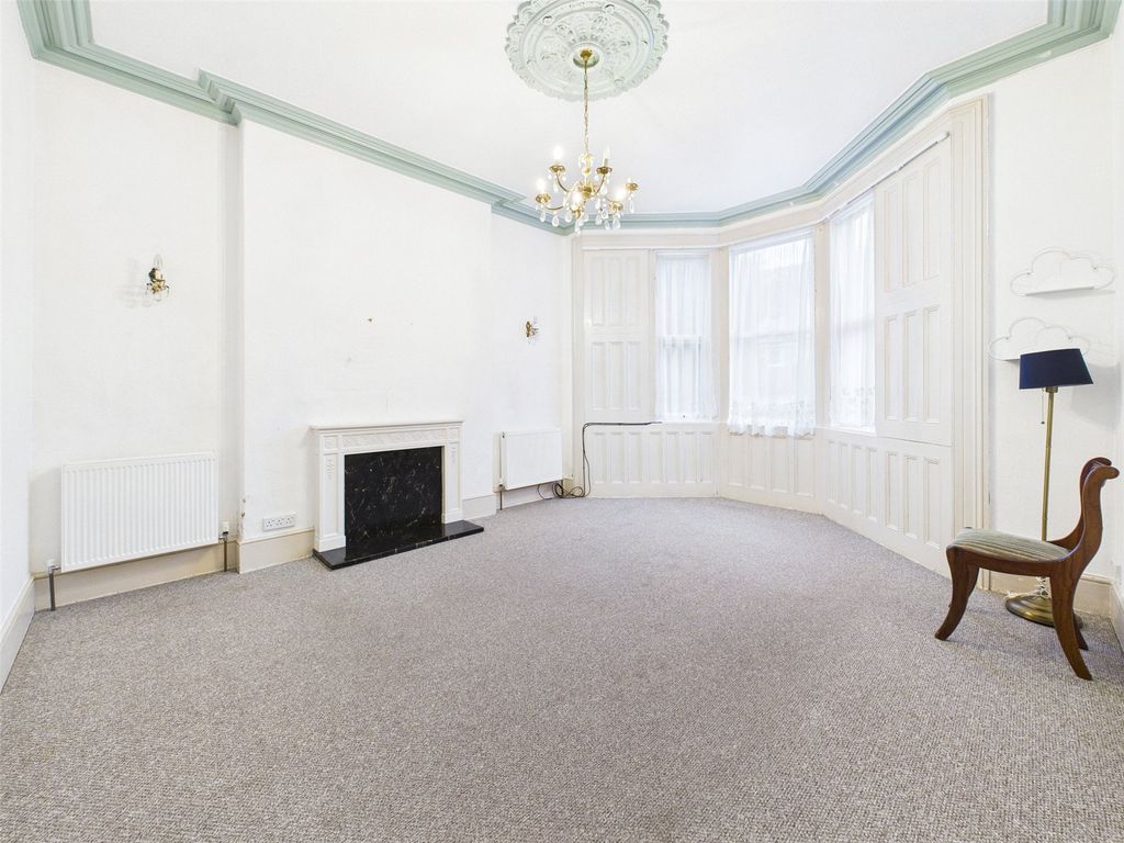 Property photo 2 of 9 Picture No. 01