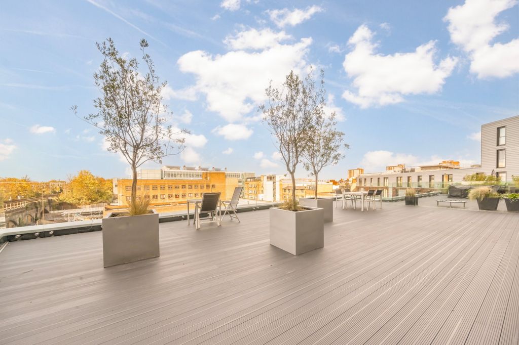 Property photo 2 of 13 Private Terrace