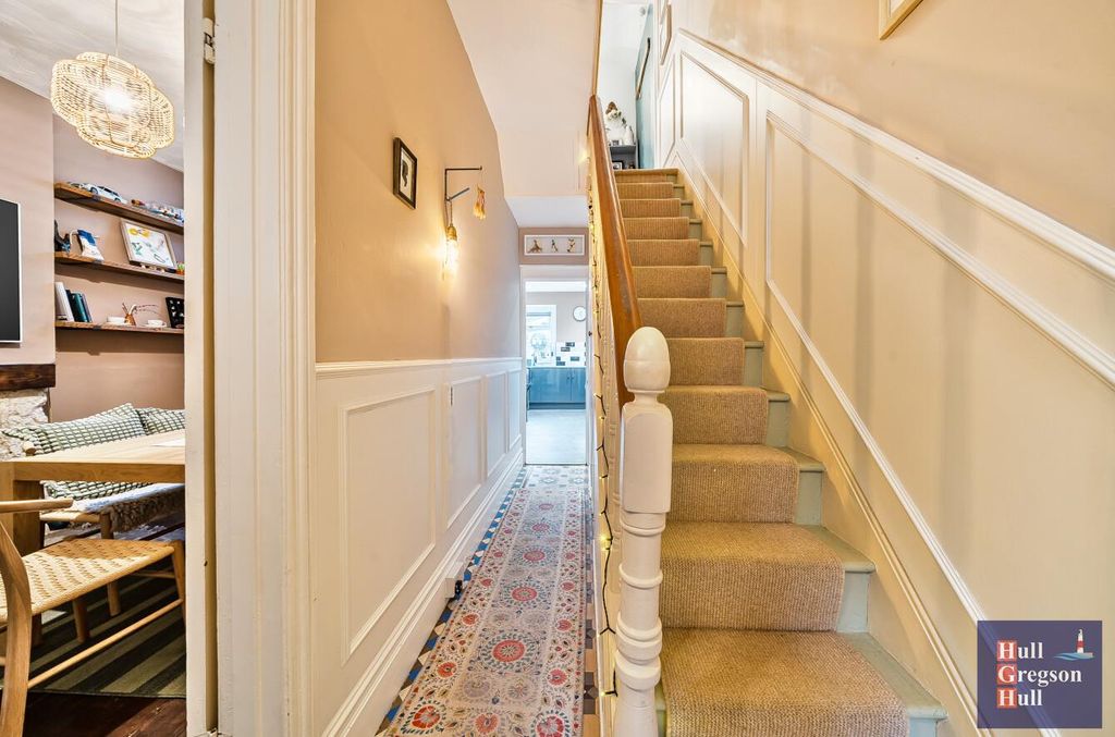 Property photo 3 of 22 06Ea02Bc-Fdb9-493c-9d09-E47Aea64Fb40.Jpg