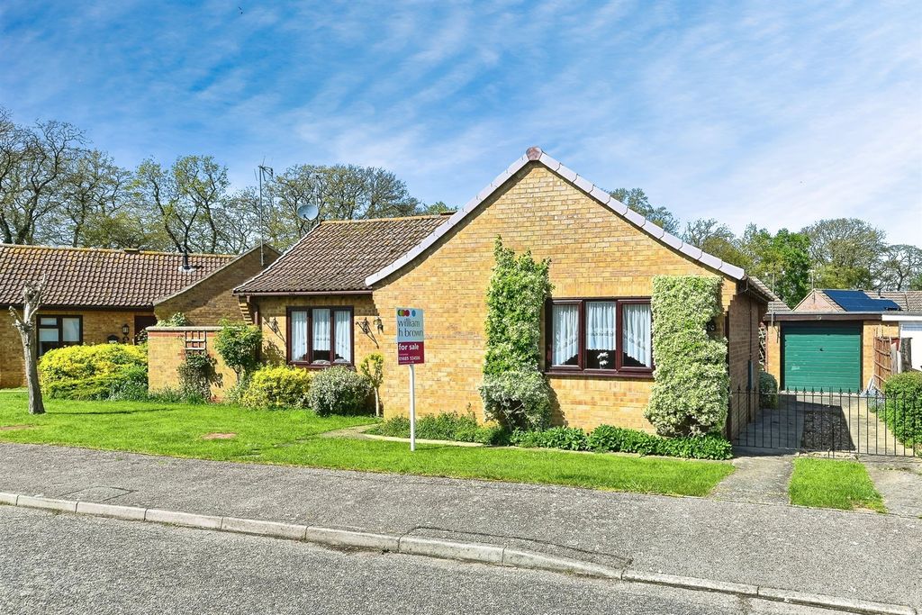 Property photo 1 of 16
