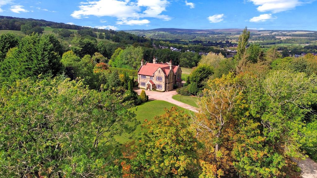 Property photo 1 of 79