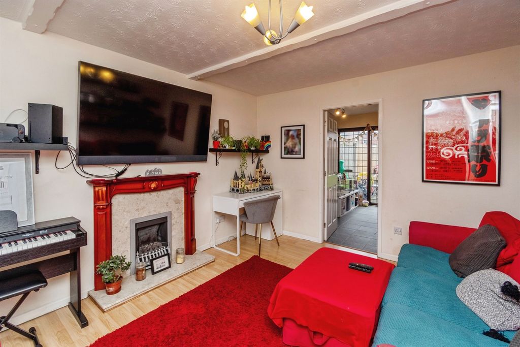 Property photo 3 of 20