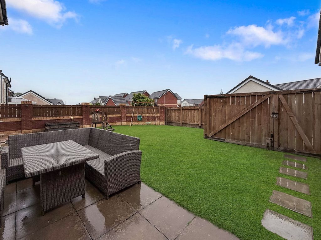 Property photo 3 of 27