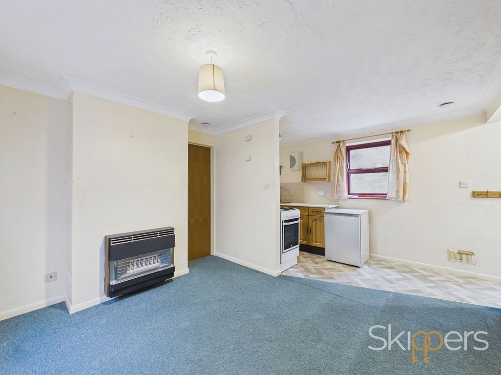Property photo 2 of 10