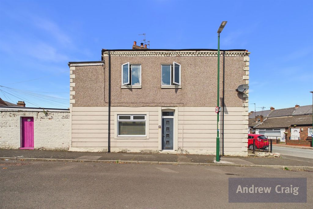 Property photo 1 of 13 (Main)