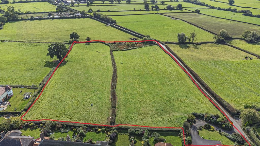 Property photo 2 of 12 Land Boundary