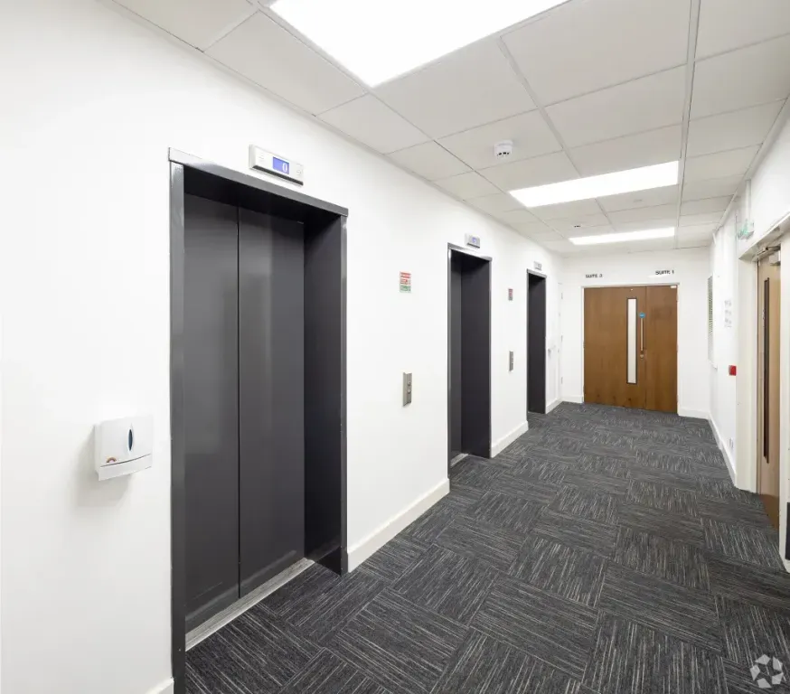 Property photo 3 of 9