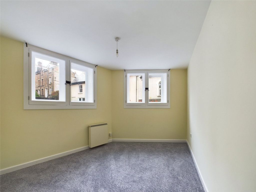 Additional image 5 of 2 bed flat for saleTower Street, Launceston PL15