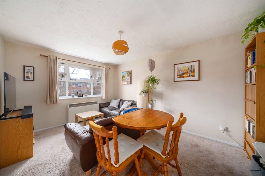 Property photo 1 of 10 Picture No. 27