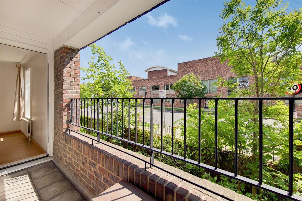 Property photo 1 of 12 Balcony