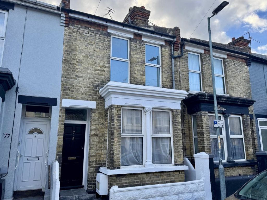 Property photo 1 of 9