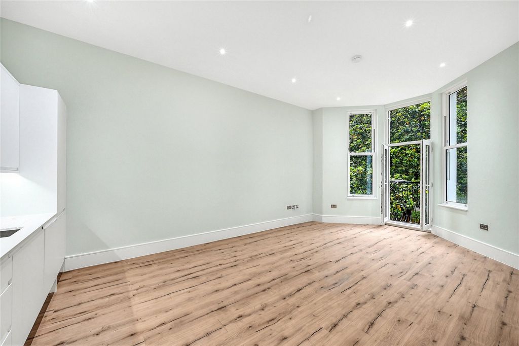 Property photo 1 of 10 Picture No. 04