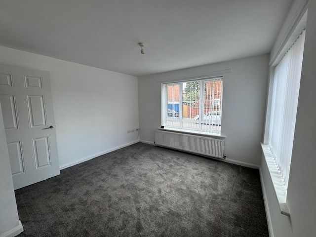 Property photo 2 of 8 Image