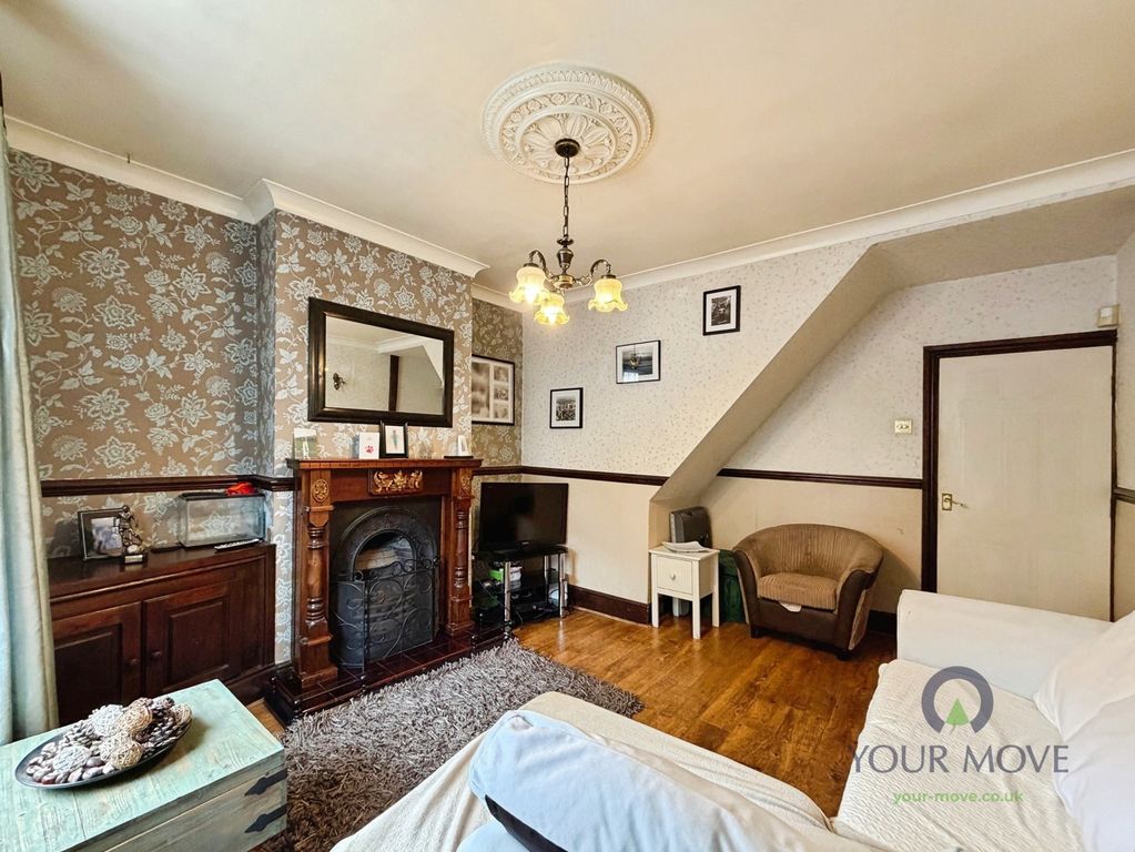 Property photo 3 of 12 Pbox-Img.Jpg