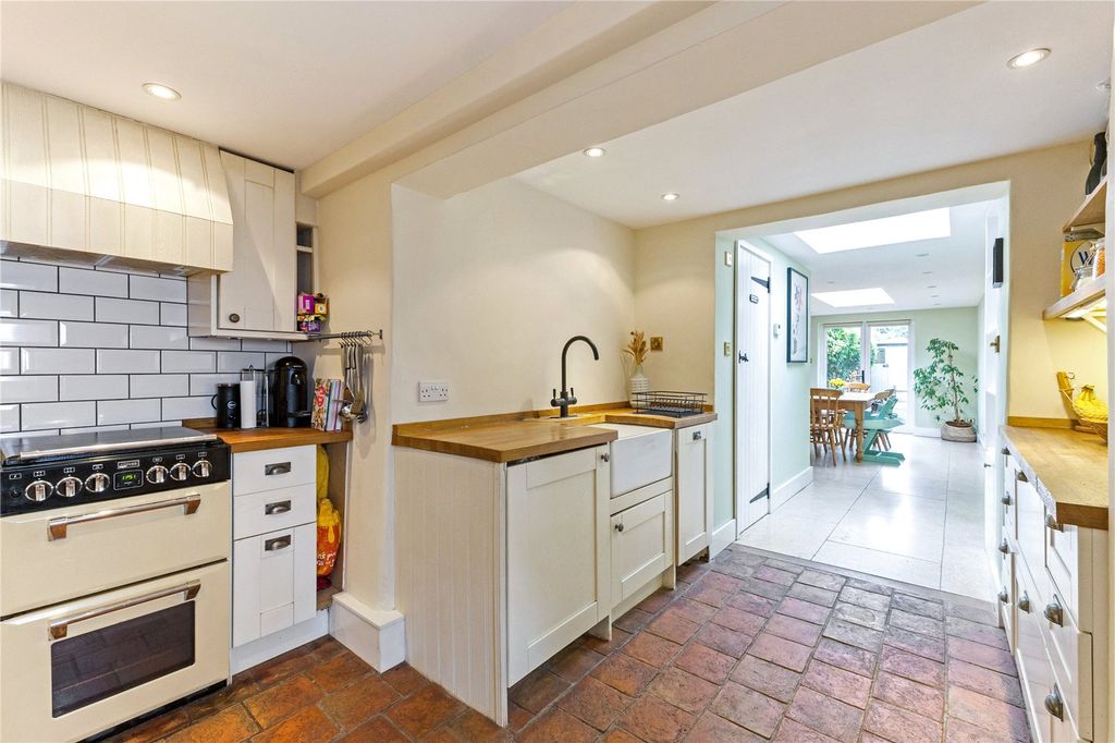 Property photo 3 of 13 Kitchen