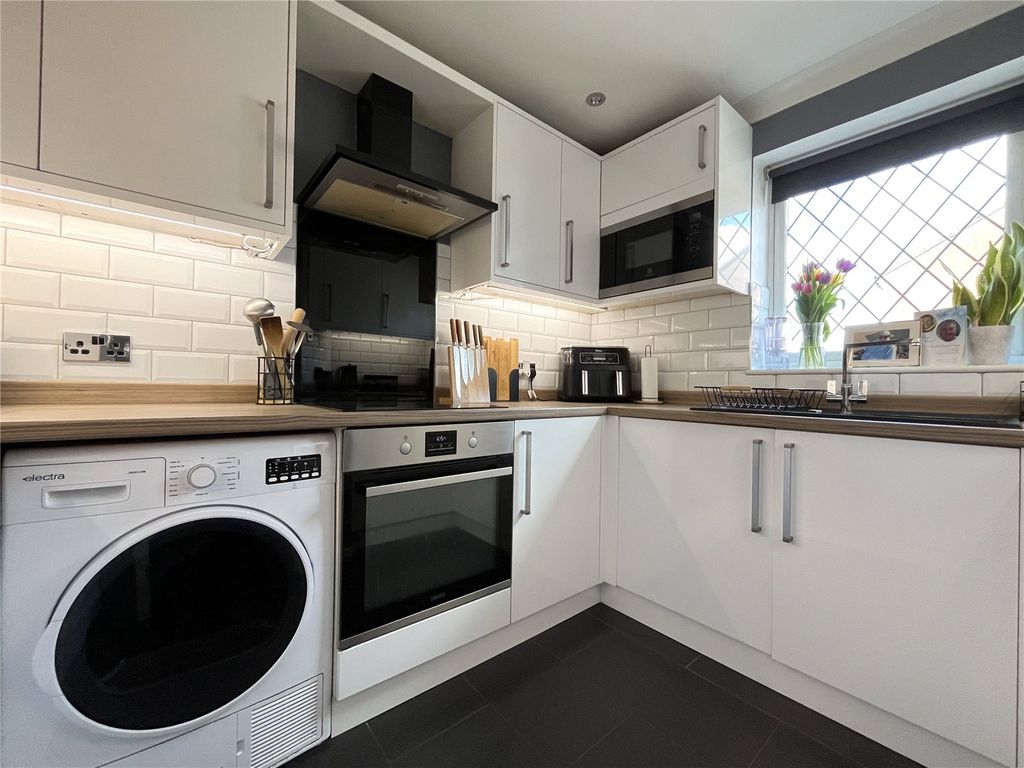 Property photo 1 of 18 Picture No. 03