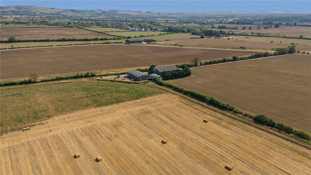 Property photo 1 of 38 Picture No. 26