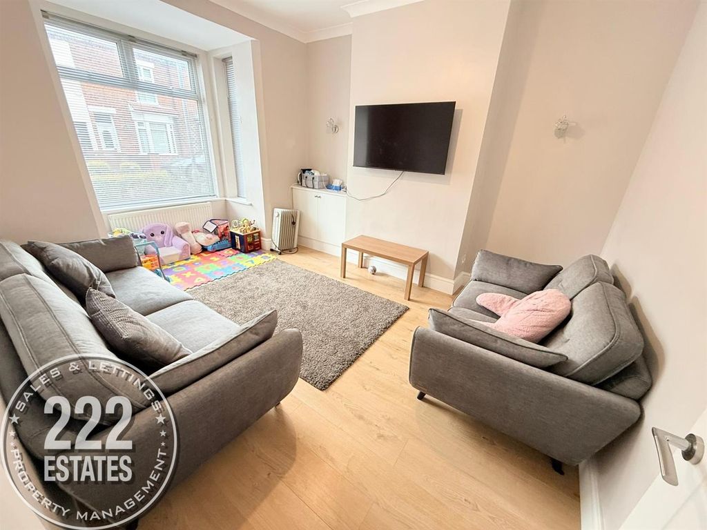 Property photo 2 of 25 Photo-2026-04-17-11-46-32 (5).Jpg