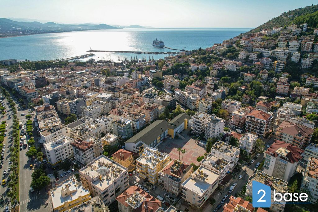 Property photo 2 of 21