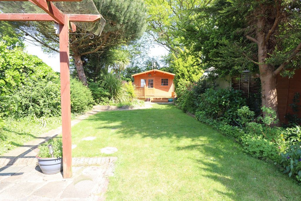 Property photo 2 of 22