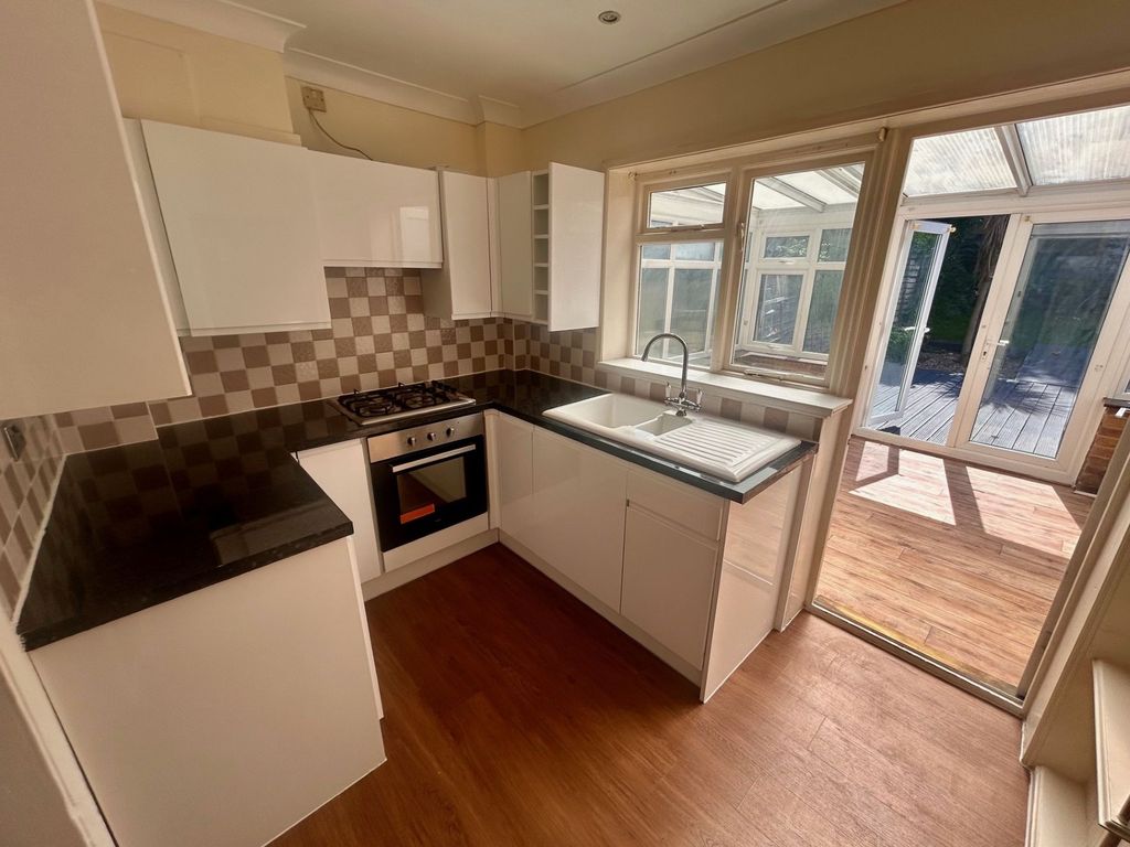 Property photo 2 of 13 Kitchen