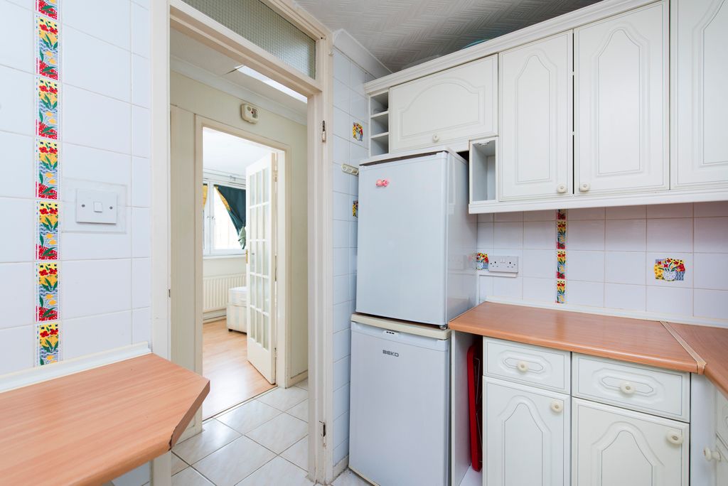 Property photo 3 of 4