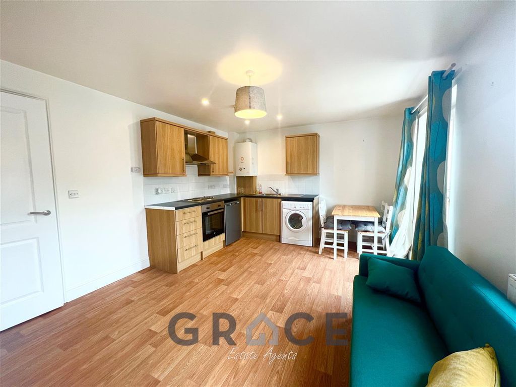 Property photo 2 of 10 Qozduyrdceknibo4R3E_BA-2.Jpg