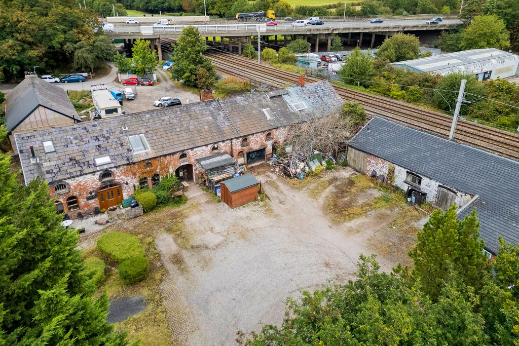 Property photo 3 of 19