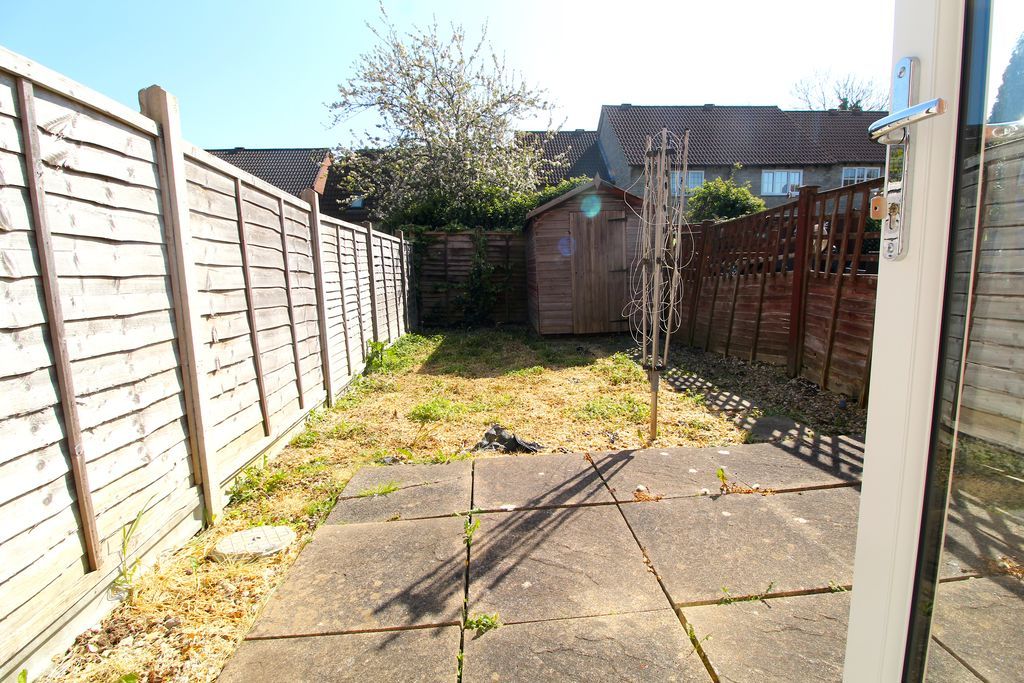 Property photo 3 of 6 Garden