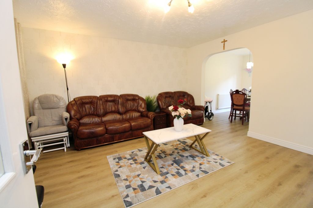 Property photo 2 of 26 531ce95d-Img_8540.Jpg