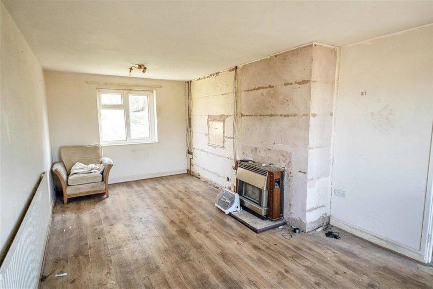Property photo 2 of 5