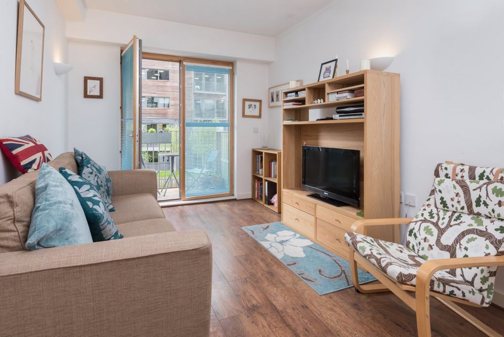 Property photo 2 of 9