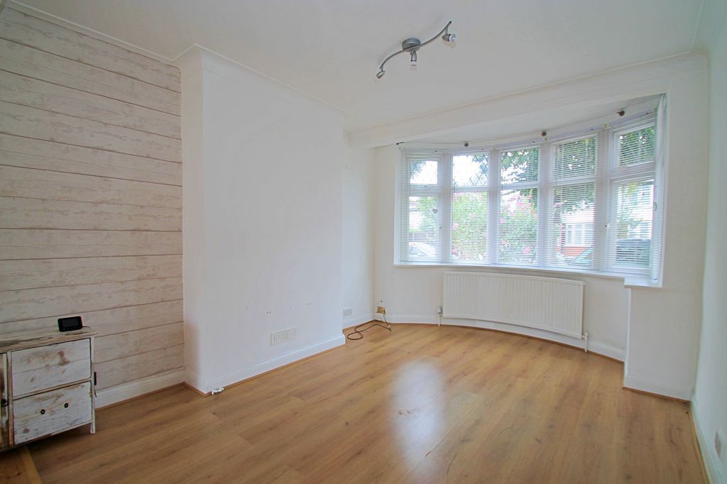 Property photo 3 of 12 Photo 12