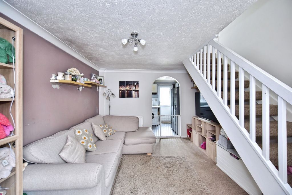 Property photo 2 of 13