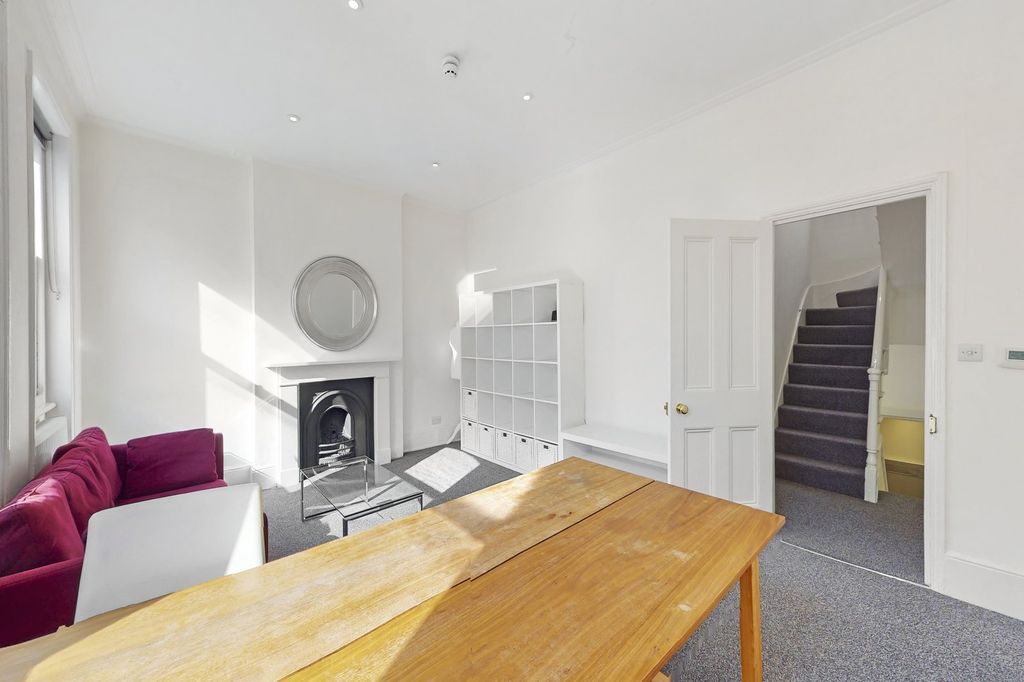 Property photo 2 of 15 Picture No. 05