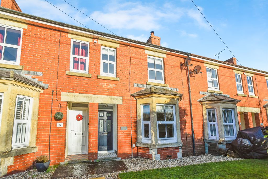 Property photo 1 of 36