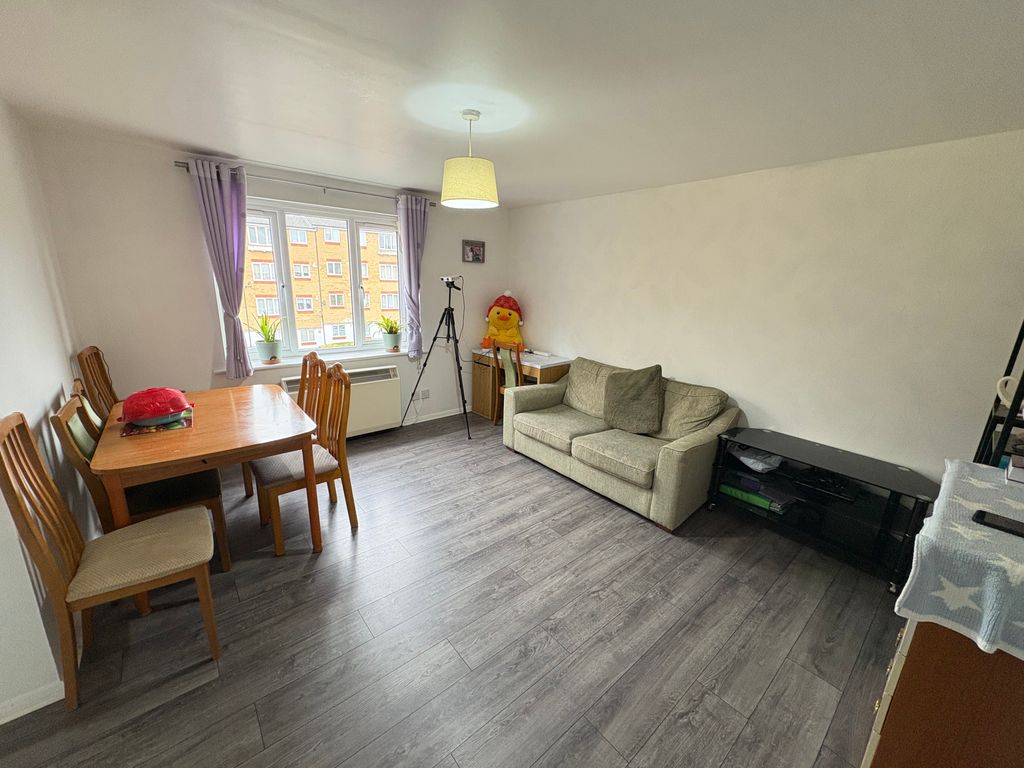 Property photo 2 of 9 Image
