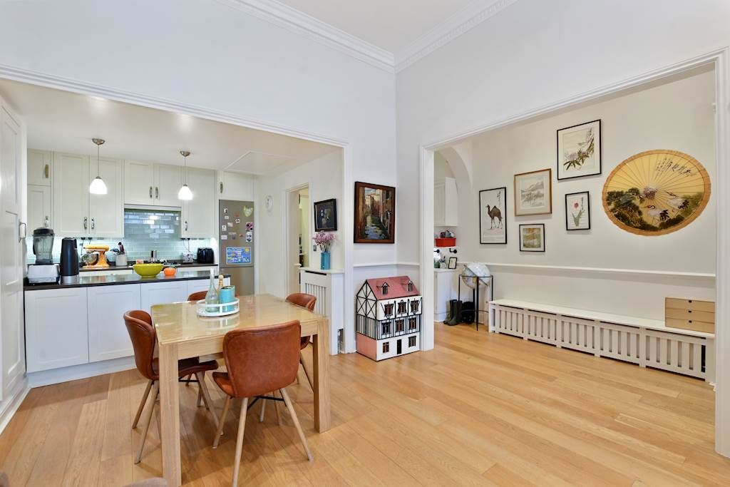 Property photo 3 of 9 Dining Area