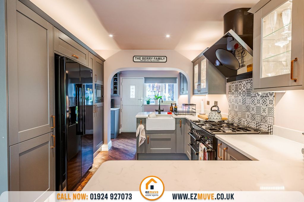 Additional image 13 of 5 bed detached house for saleHenley Avenue, Dewsbury WF12