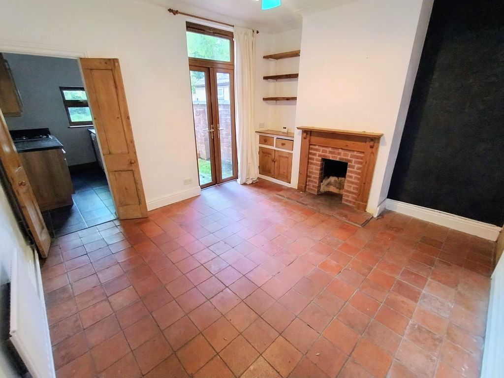 Property photo 3 of 9