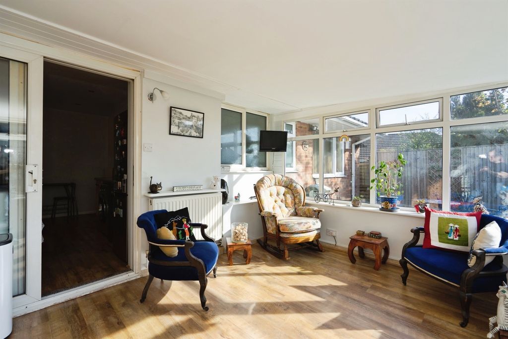 Property photo 3 of 21