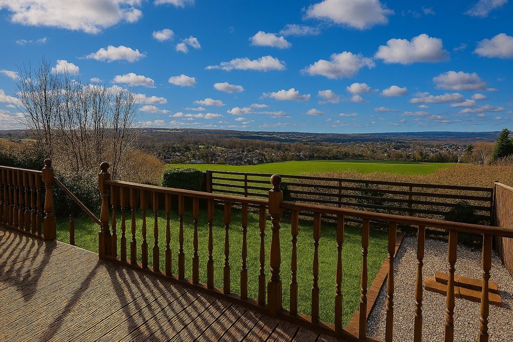 Property photo 2 of 21