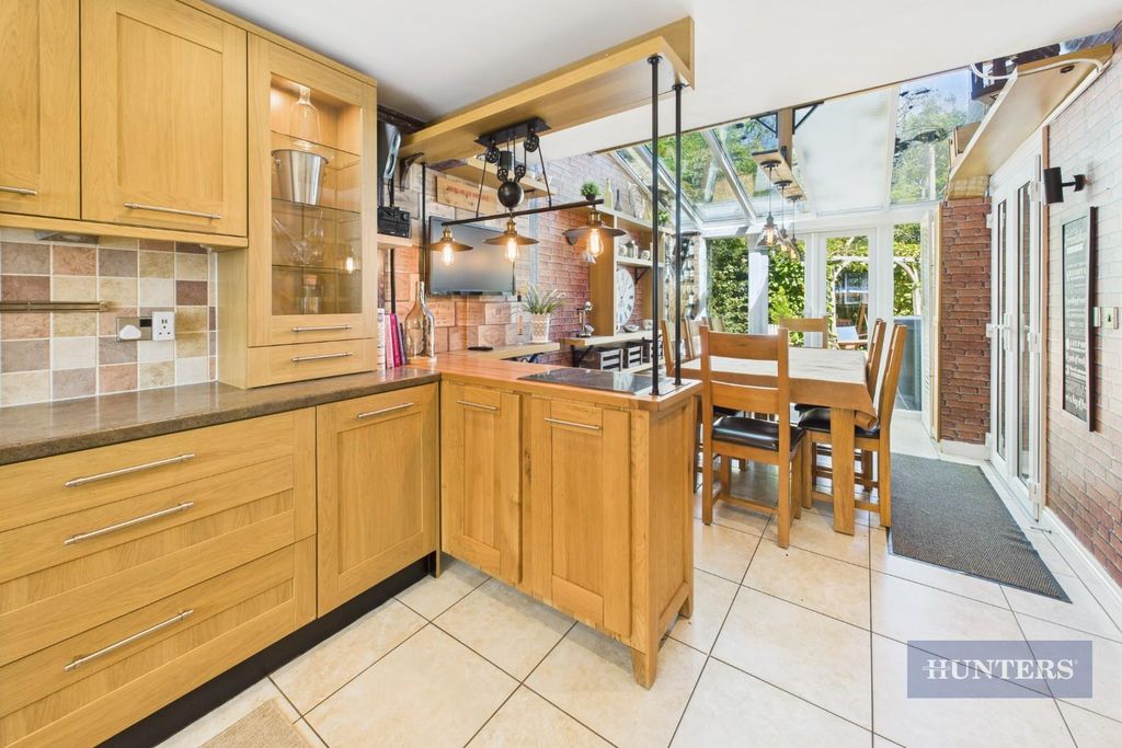 Property photo 3 of 33 Cam05152G0-Pr0163-Still013.Jpg