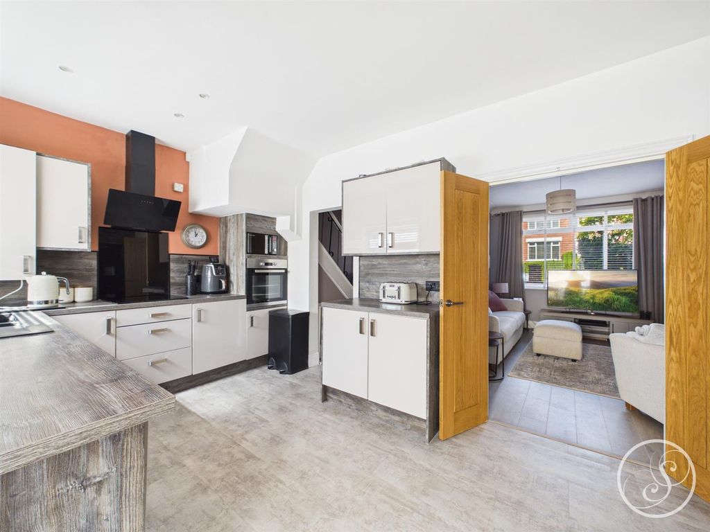 Property photo 2 of 22 Kitchen/Diner