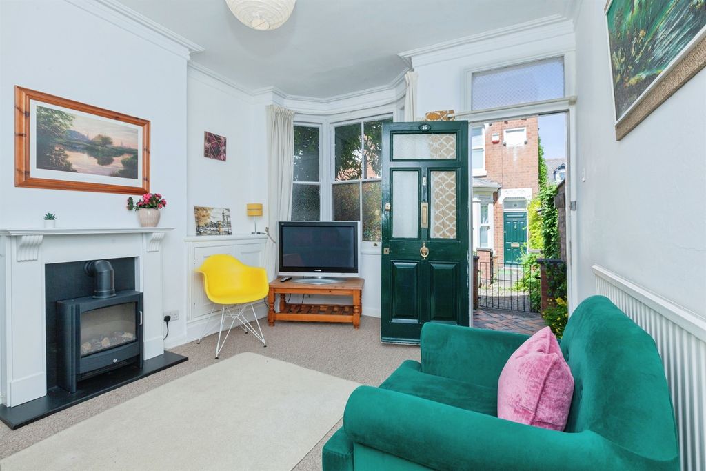 Property photo 3 of 22